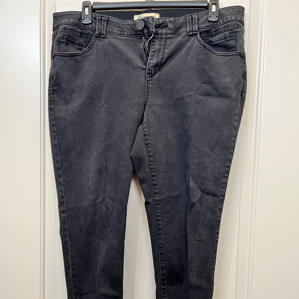 Democracy Women's 16W Ab Solution Black Jeans